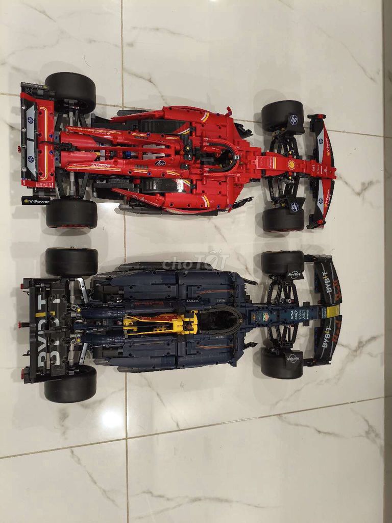 Mô hình Lego Technic F1, mẫu Redbull vs Ferrari
