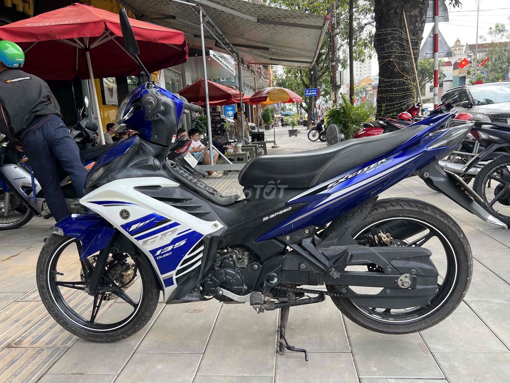 bán hoặc giao lưu xe khác ex gp 135 2014 zin đẹp. Mua bán Xe máy tại Thành phố Vinh Nghệ An được đăng bởi Phan nhân hình 3