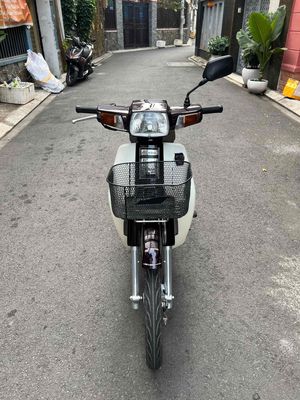 xe dream thái màu nâu còn đẹp