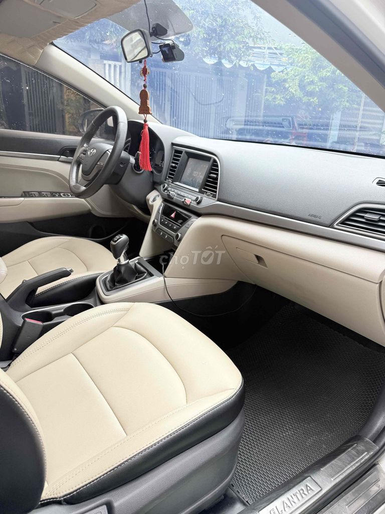 Hyundai Elantra 2019 1.6MT - xe mới kinh 2 khoá. Mua bán Ô tô tại Quận Liên Chiểu Đà Nẵng được đăng bởi Bo auto xe lướt đà nẵng  hình 11
