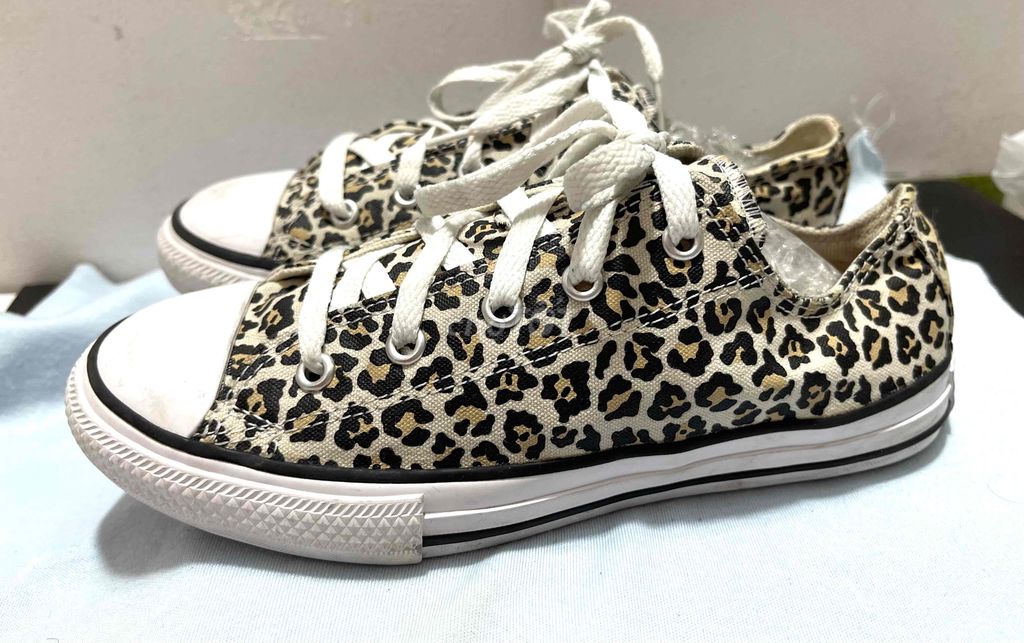 Giày Converse Leopard bé gái size 35 chân 21cm 85%