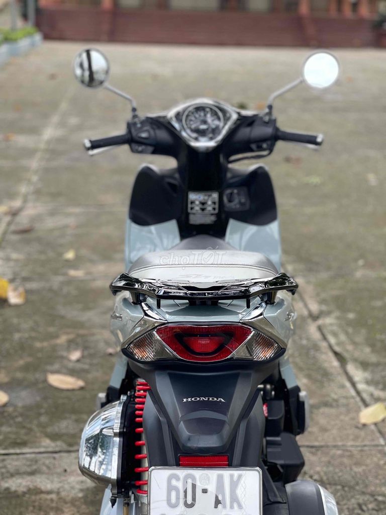 Honda SH Mode ABS 2025 Xám. Mua bán Xe máy tại Huyện Trảng Bom Đồng Nai được đăng bởi kiều hình 7
