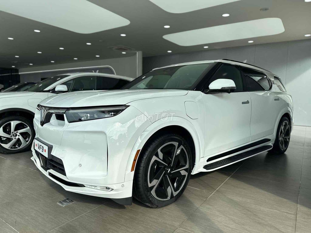 VF9 MỚI 100% CẢM GIÁC KHÁC BIỆT PHIÊN BẢN CŨ!. Mua bán Ô tô tại Quận 7 Tp Hồ Chí Minh được đăng bởi Kỳ Nguyễn VinFast hình 1