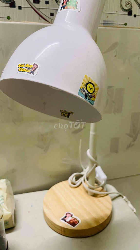Đèn bàn Gỗ, nhựa Trắng Hiện đại. Mua bán Đèn tại Quận 8 Tp Hồ Chí Minh được đăng bởi Hao hình 1