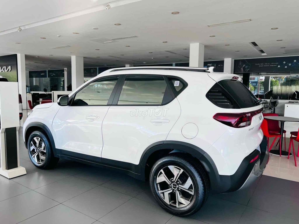 Kia Sonet 2023 Deluxe 1.5 AT - 32000 km. Mua bán Ô tô tại Quận Cầu Giấy Hà Nội được đăng bởi Mạnh Hùng hình 4