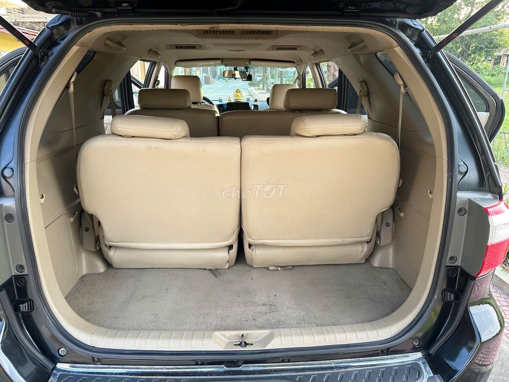 Toyota Fortuner 2.7V 4x4AT cuối 2011 tự động 2 cầu. Mua bán Ô tô tại Huyện Sóc Sơn Hà Nội được đăng bởi Salon Auto Đào Hằng hình 12