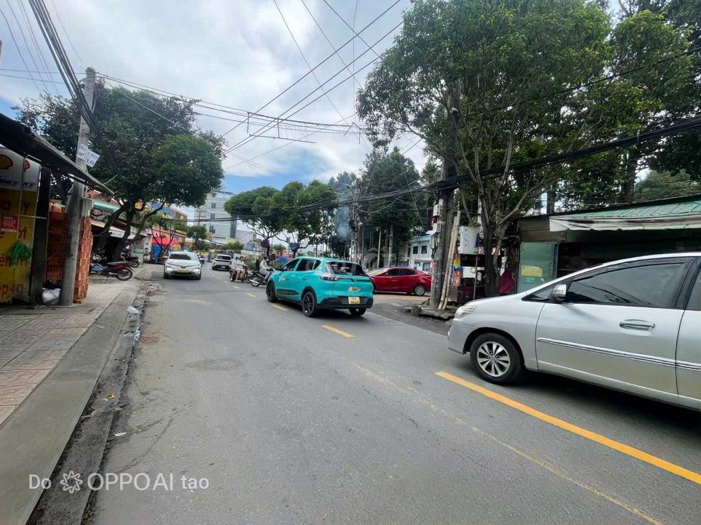 🔥🔥🔥 Продается дом напротив Динь Фонг Фу, рынка Tang Nhon Phu B, старый район 9