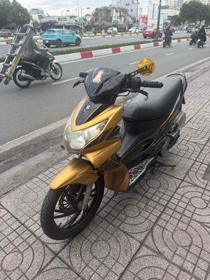 Suzuki Hayate 125 2009 Vàng-Đen. Mua bán Xe máy tại Quận Gò Vấp Tp Hồ Chí Minh được đăng bởi Trần Hoàn