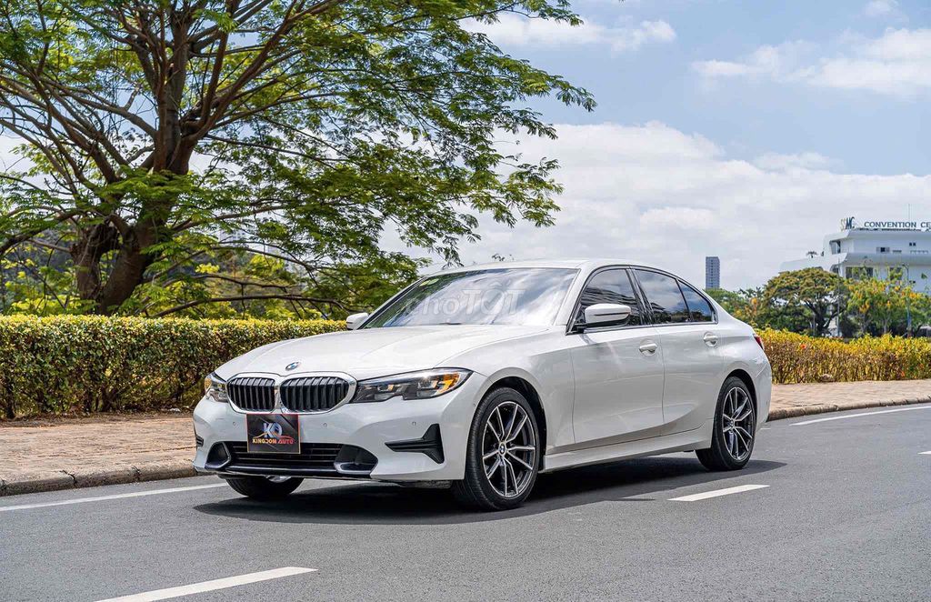 BMW 3 Series 2022 photo 4