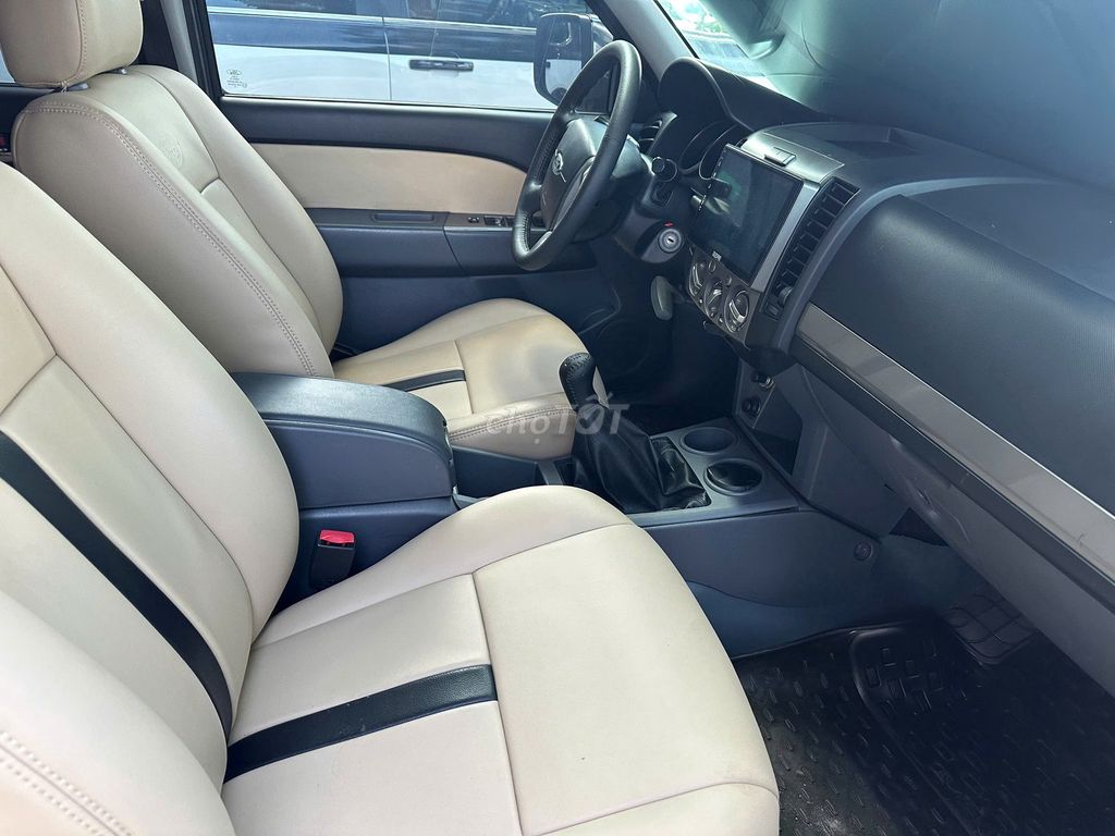 Ford Everest 2014 số sàn, bảo hành 2026. Mua bán Ô tô tại Quận Tân Phú Tp Hồ Chí Minh được đăng bởi Đức hình 4