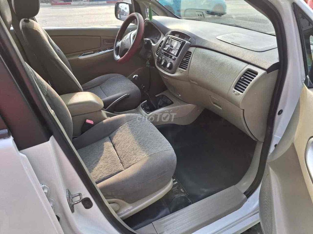 Toyota Innova 2014 E - 78901 km