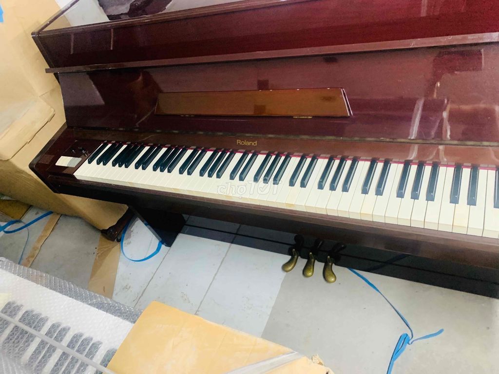 thanh lý piano Roland