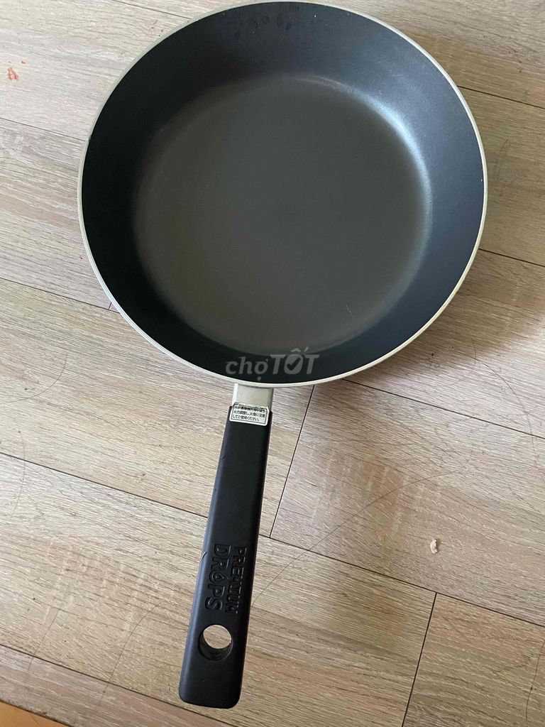 Chảo chống dính Premium Drops 29.5cm Đen. Mua bán Dụng cụ nhà bếp tại Quận Hà Đông Hà Nội được đăng bởi Thảo đặng hình 1