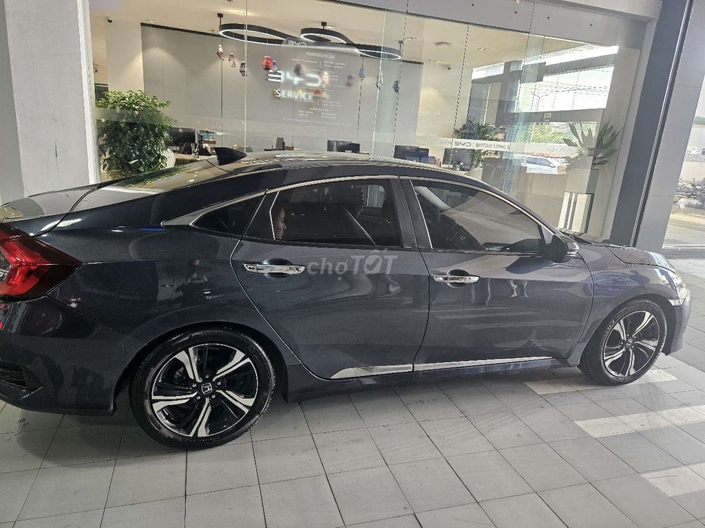 2018 1.5L Vtec Turbo - 70000 km. Mua bán Ô tô tại Quận Long Biên Hà Nội được đăng bởi Mr Ken hình 3