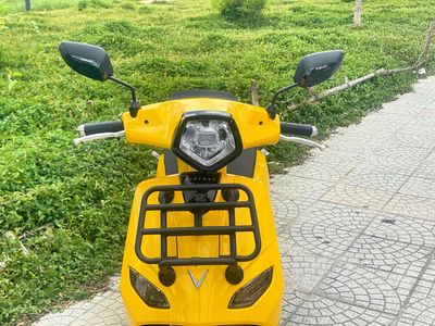Xe máy điện VinFast Vento Neo 2025 Vàng 25.000 km