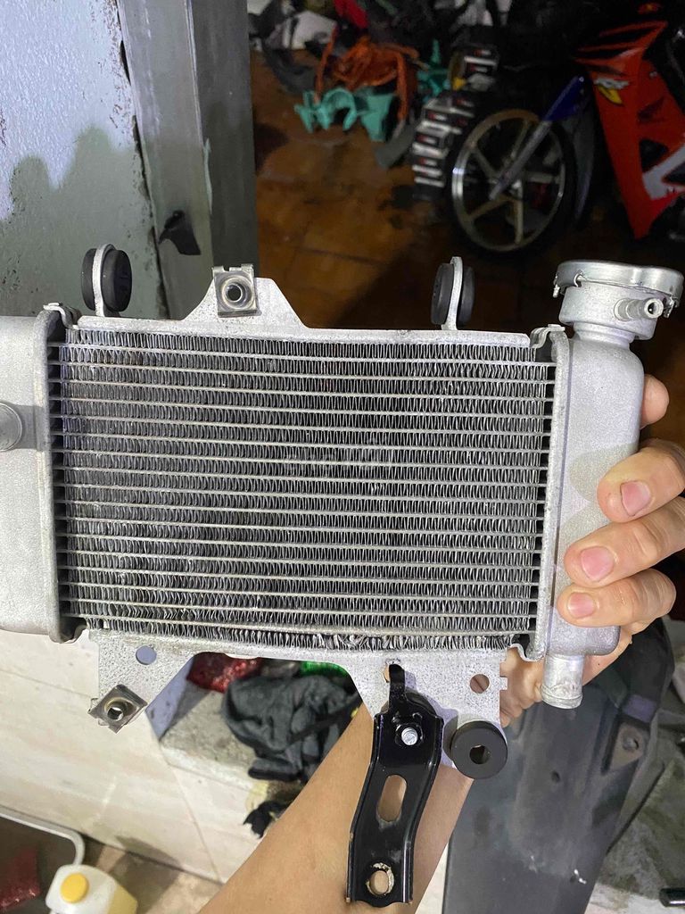 Két nước Winner Kim loại Bạc. Mua bán Phụ tùng xe tại Huyện Vĩnh Cửu Đồng Nai được đăng bởi Nguyễn Thắng hình 1