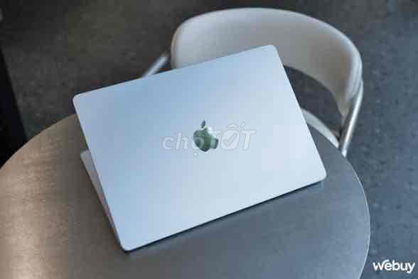 Apple MacBook Air M4 Bạc Mới 100%. Mua bán Laptop tại Thành phố Cà Mau Cà Mau được đăng bởi Nguỹen Dương hình 1