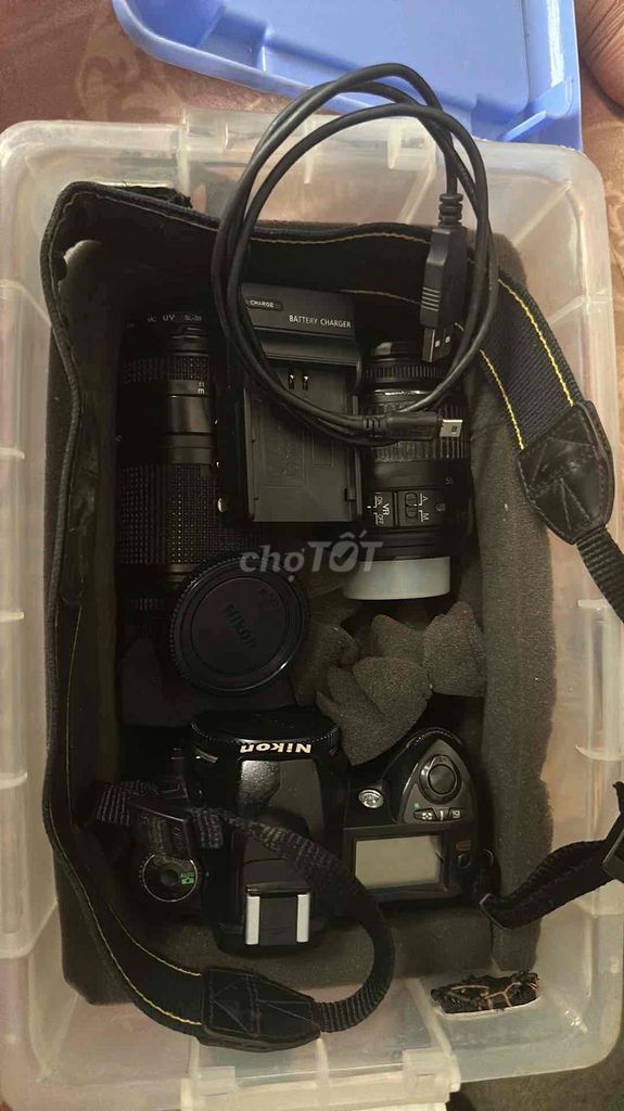 1 bộ Máy ảnh Nikon D70s Đen và 2 nòng chụp. Mua bán Máy ảnh, Máy quay tại Thành phố Đông Hà Quảng Trị được đăng bởi Kiên Nguyễn hình 1