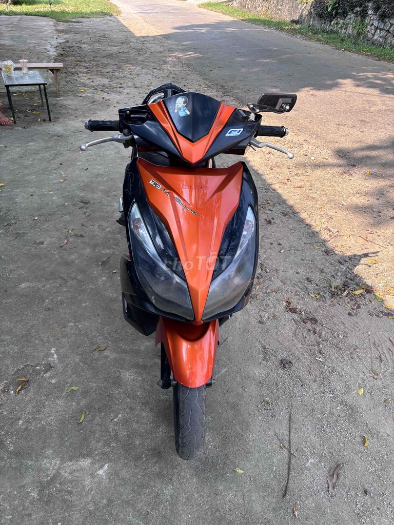Honda Air Blade, черно-золотой