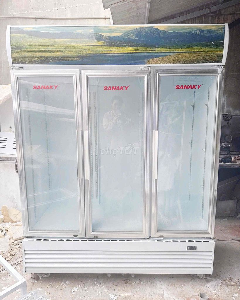 Tủ mát Sanaky VH1520HP - 1500L đời mới. Mua bán Tủ lạnh tại Quận Ninh Kiều Cần Thơ được đăng bởi Điện máy giá rẻ CẦN THƠ hình 1