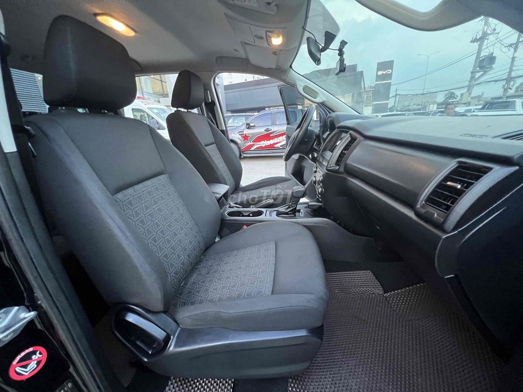 Ford Ranger Xls  2022 tự động - thương lượng mạnh. Mua bán Ô tô tại Quận 12 Tp Hồ Chí Minh được đăng bởi Toàn Thắng Xe Ford  hình 10