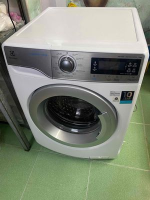 Máy giặt 9kg inverter cảm ứng mới 98%
