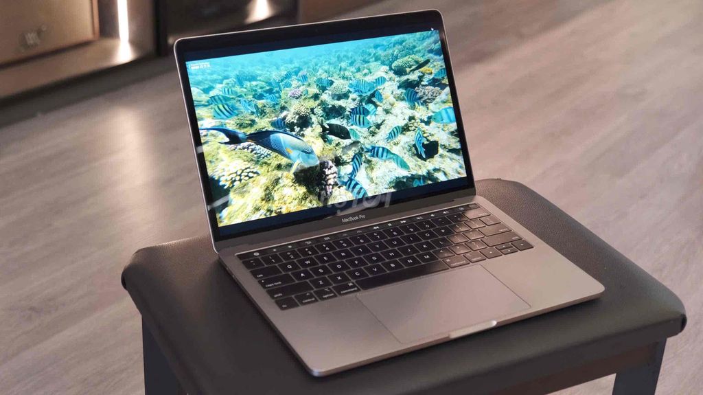 MacBook Pro 13 inch i7 16GB/512GB đẹp zin 97%. Mua bán Laptop tại Quận Bình Thạnh Tp Hồ Chí Minh được đăng bởi Vân Anh 2Tech House hình 1