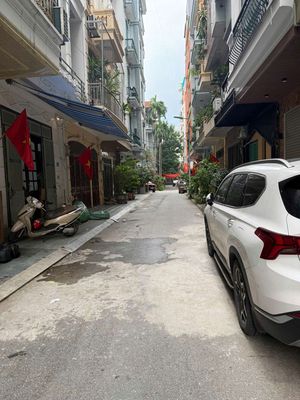Nhà phố 50 m² · 5 PN · Phố Phạm Tuấn Tài