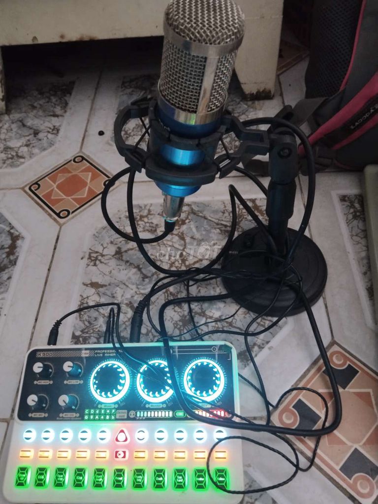 Thanh lý bộ sound card mic hát live  karaoke