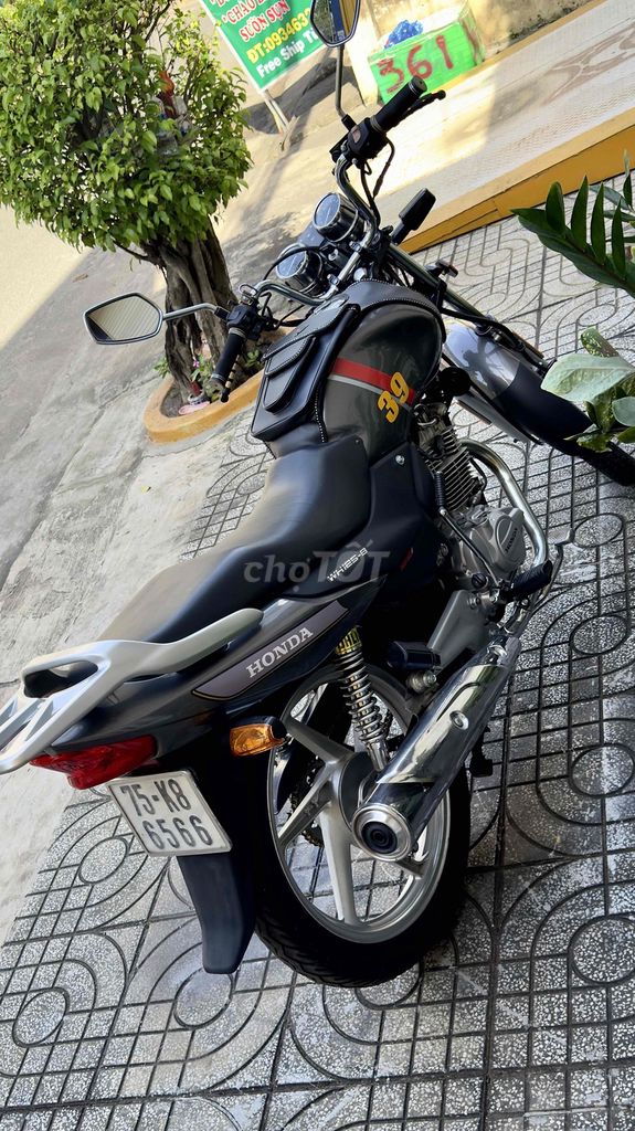 Honda 125 classic còn đẹp. Mua bán Xe máy tại Quận Bình Tân Tp Hồ Chí Minh được đăng bởi Vinh Nguyen hình 4