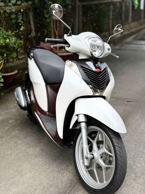 Sh mode full 150 bao nhẹ đưa 20triệu nhận xe. Mua bán Xe máy tại Quận 8 Tp Hồ Chí Minh được đăng bởi Đặng Thái Hòa