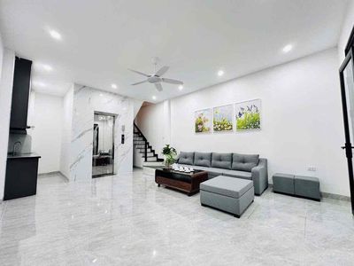 BÁN NHÀ CẦU GIẤY 40M 6T THANG MÁY GẦN Ô TÔ NGÕ THÔNG KINH DOANH 8.6 Tỷ. Mua bán nhà ở tại Quận Cầu Giấy Hà Nội được đăng bởi Quang Thuyên