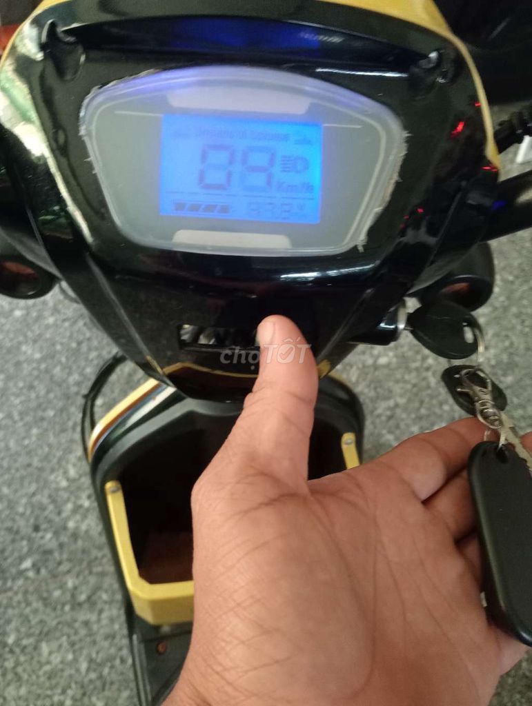 Xe đạp điện màu Vàng Đã qua sử dụng. Mua bán Xe điện tại Quận 12 Tp Hồ Chí Minh được đăng bởi Tên chưa cung cấp hình 5