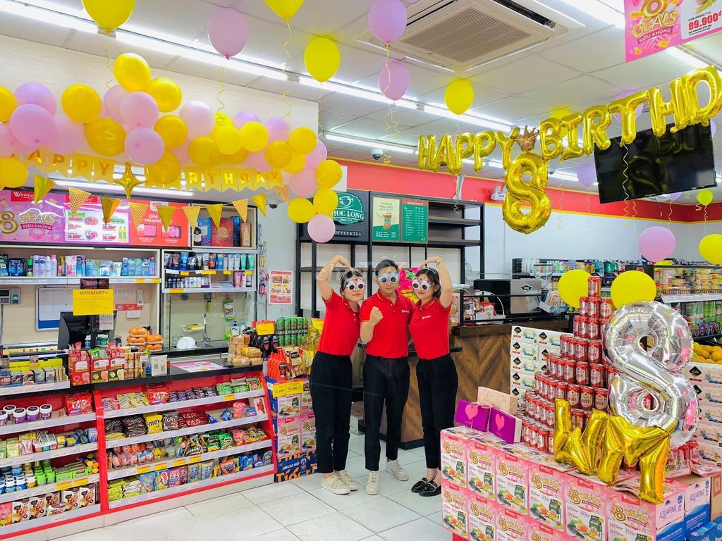 Nhân viên bán hàng WinMart+ Quận 7