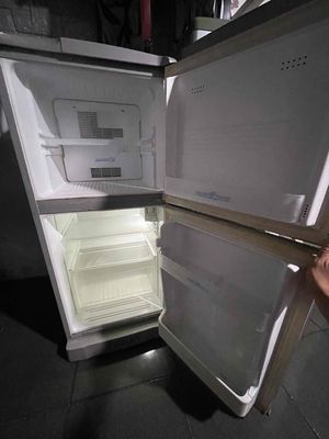 Tủ lạnh Aqua 93 lít và 150 lít hỗ trợ vận chuyển. Mua bán Tủ lạnh tại Thành phố Thủ Đức Tp Hồ Chí Minh được đăng bởi Trần Văn Hậu