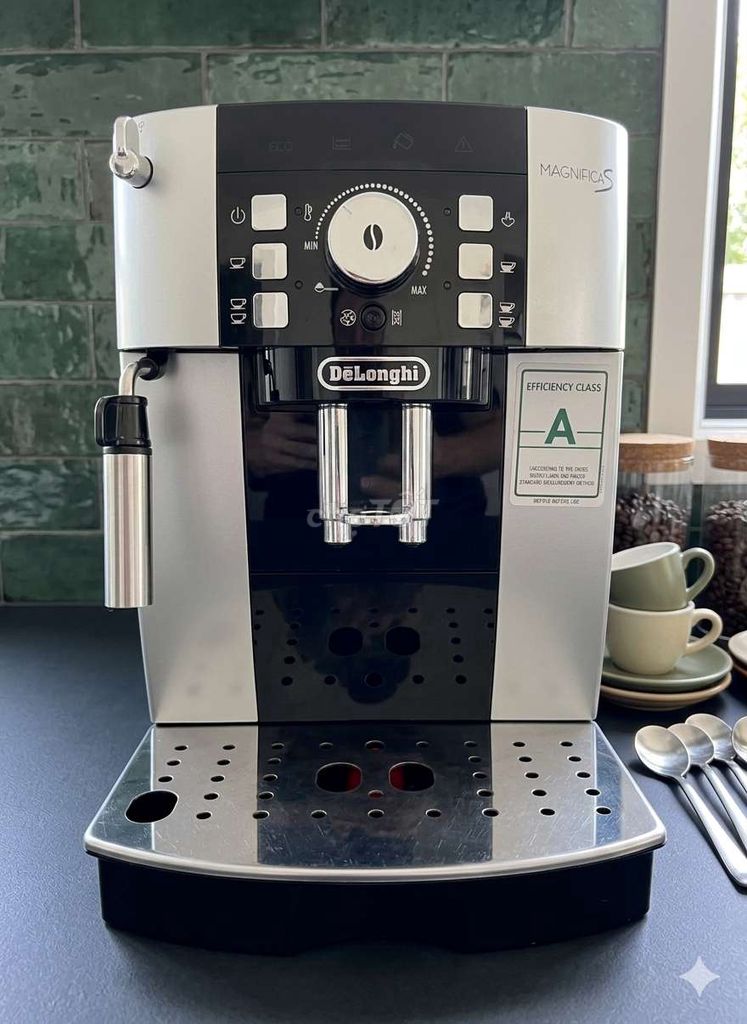 Máy pha cà phê DeLonghi Magnifica S Bạc, Đen cũ. Mua bán Bếp, lò, đồ điện nhà bếp tại Quận Hà Đông Hà Nội được đăng bởi Huấn hình 1