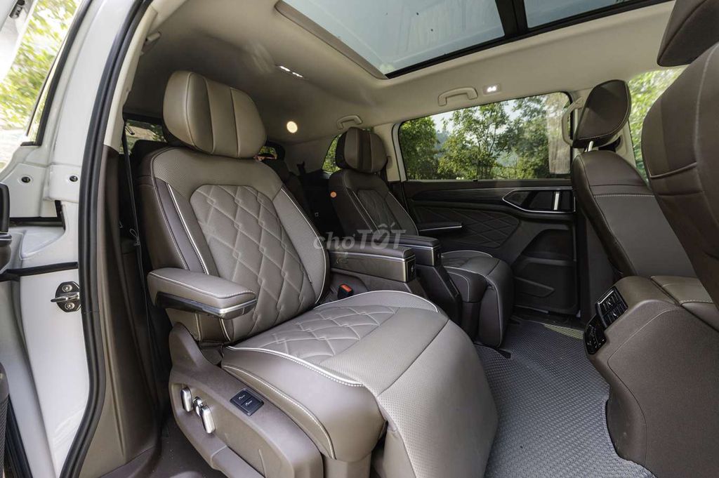 Volkswagen Viloran Luxury - 2025. Mua bán Ô tô tại Thành phố Thuận An Bình Dương được đăng bởi Trần Văn Phi Trọng hình 8