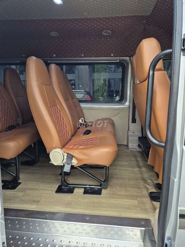 Xe khách Ford Transit 16 chỗ Bạc. Mua bán Phương tiện khác tại Quận Long Biên Hà Nội được đăng bởi Ngô hùng hình 9