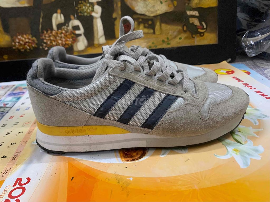 Giầy adidas D65575 cỡ 42