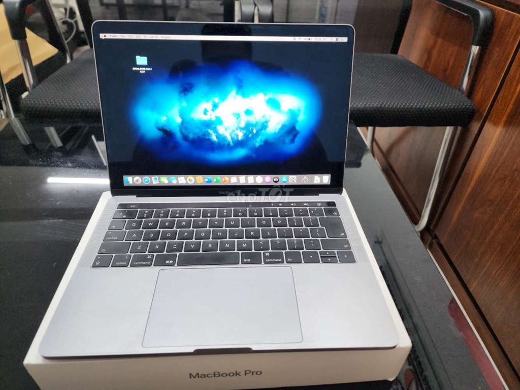 MacBook Pro 2018 13 inch i5 16GB 512GB giá rẻ