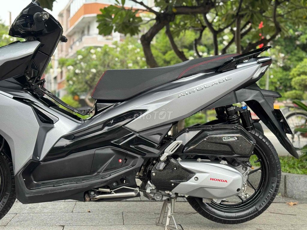 AirBlade 125 4Val 2023 Серебряный Черный 16.000Км Хошимин