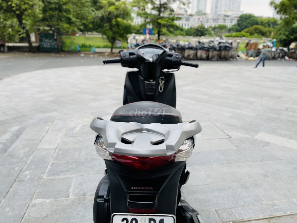 Honda SH 125cc bản 2018 bao mới chất