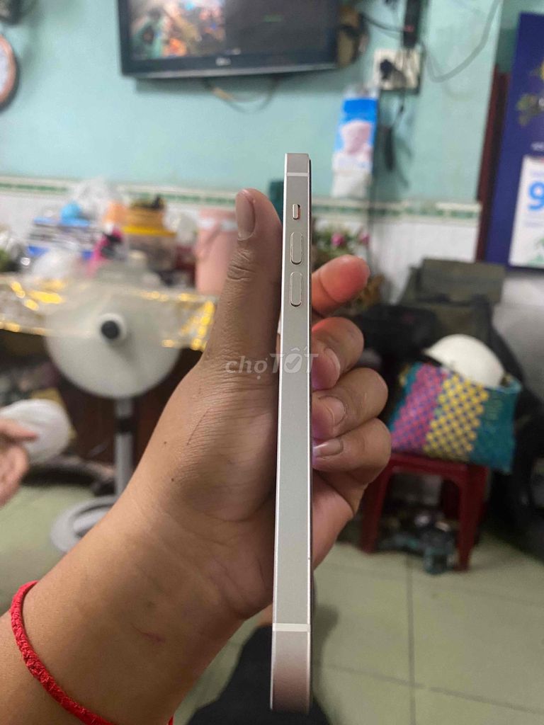 iPhone 14 Plus 128GB Bạc Nguyên zin. Mua bán Điện thoại tại Quận 7 Tp Hồ Chí Minh được đăng bởi nguyễn kiệt hình 1