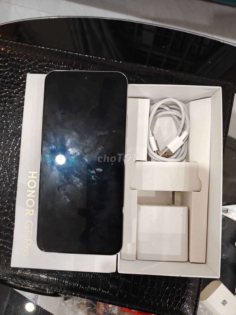 Honor GT Pro 256GB Trắng fullbox. Mua bán Điện thoại tại Quận Thanh Khê Đà Nẵng được đăng bởi Bò Viên Trương Ký hình 1