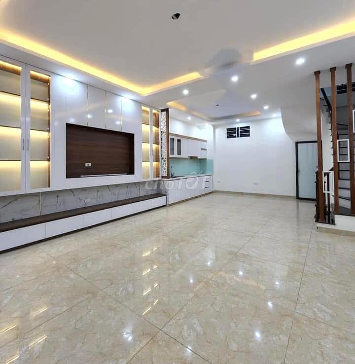 Bán nhà Kim giang 55m² x 5 tầng, hiện đại, mới, ở luôn, giá 7.5 tỷ,oto