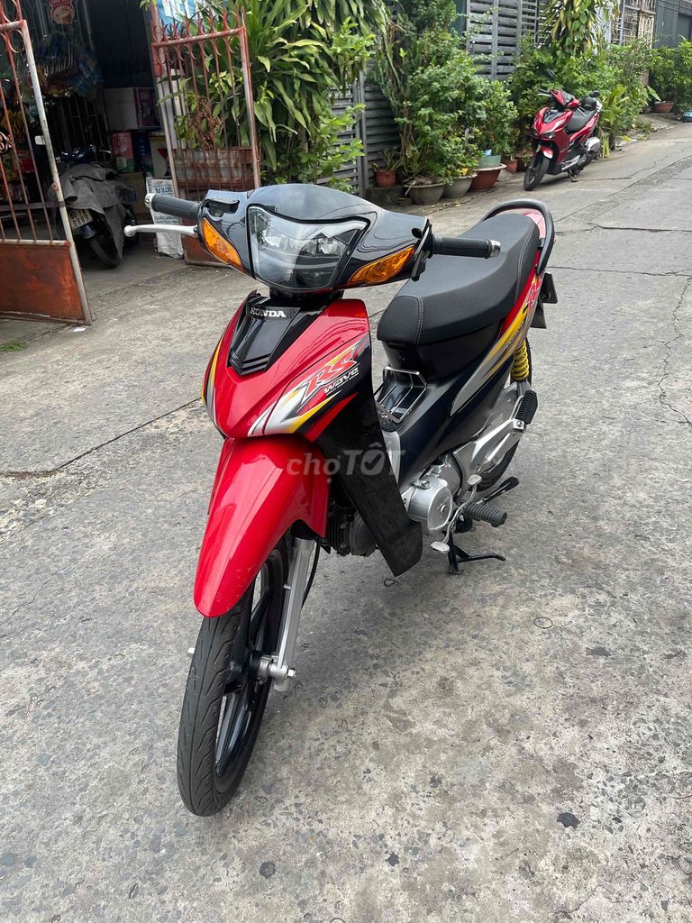 Honda Wave RS Đỏ Bạc Đen. Mua bán Xe máy tại Thành phố Biên Hòa Đồng Nai được đăng bởi hoàng tuấn hình 3
