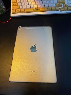 Ipad pro 9,7 inch Vàng Gold 128Gb bản Sim. Mua bán Máy tính bảng tại Quận Cầu Giấy Hà Nội được đăng bởi Nguyễn Đức Mạnh