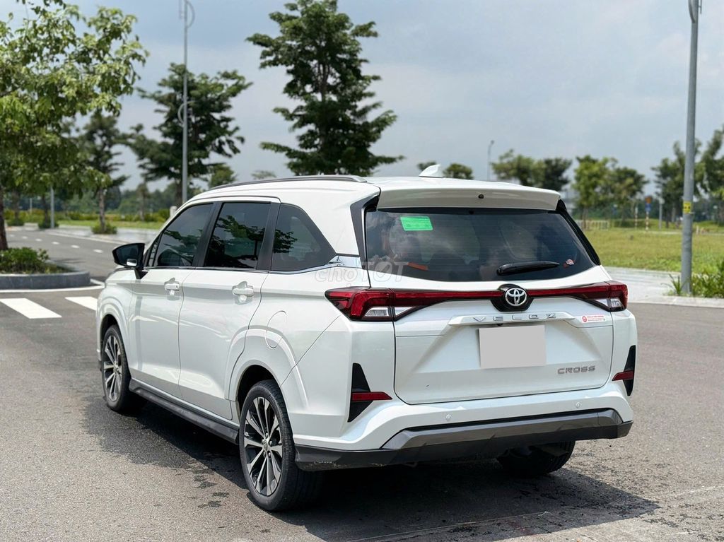 Toyota Veloz Cross Top 2023 Белый 55тыс км дилерское обслуживание