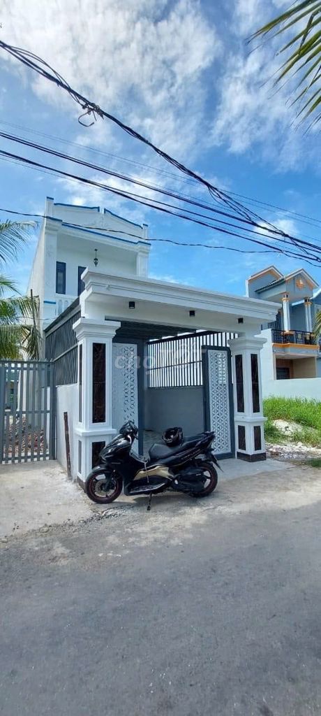 Bán nhà do kẹt tại xã Tân Nhựt, huyện Bình Chánh giá 1.5 tỷ/100m2, SHR