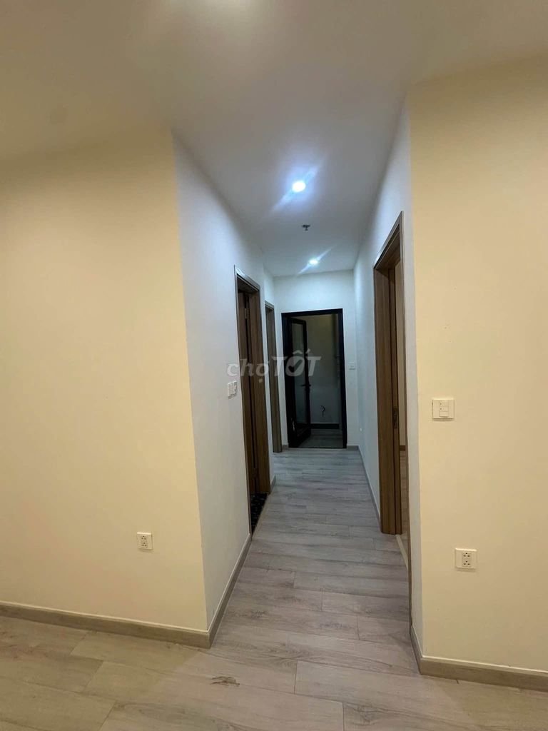 Квартира с 2 спальнями, Vinhomes Smart City, 55 м²